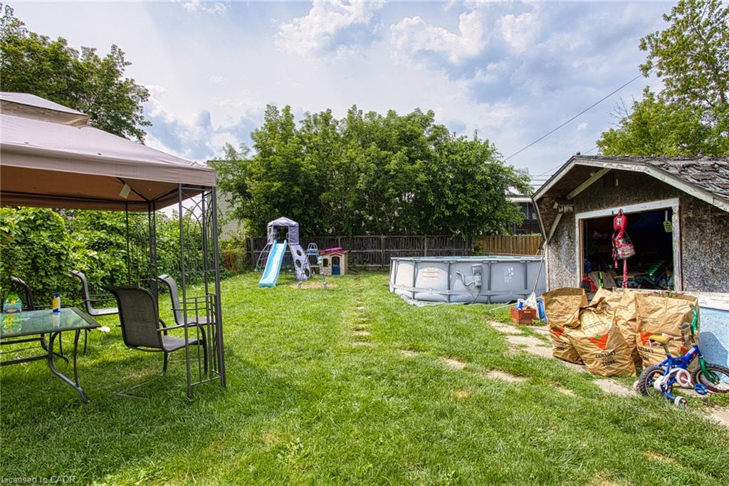 139 Glassco Avenue N Property Photo 17