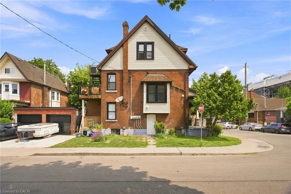 19 Lottridge Street Property Photo 2