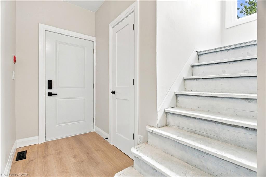 19 Lottridge Street Property Photo 3