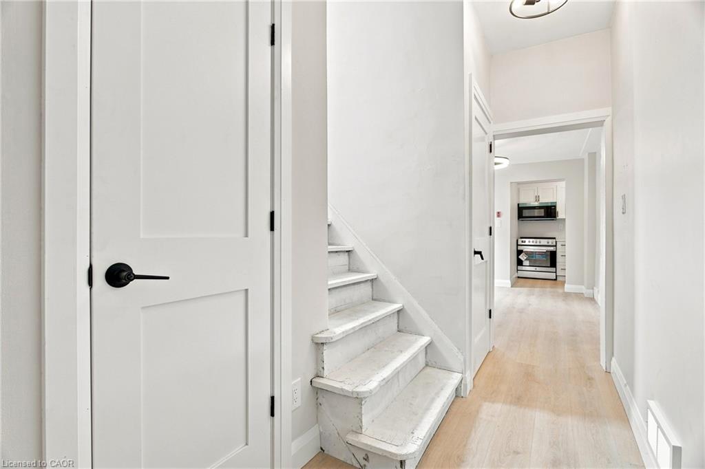 19 Lottridge Street Property Photo 4