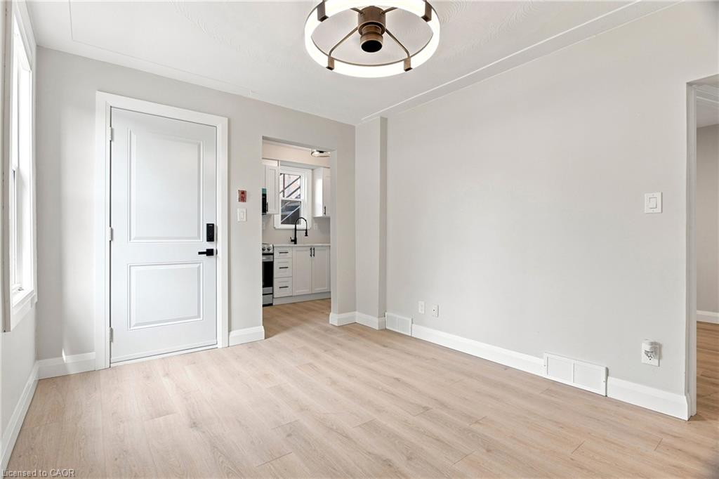 19 Lottridge Street Property Photo 10