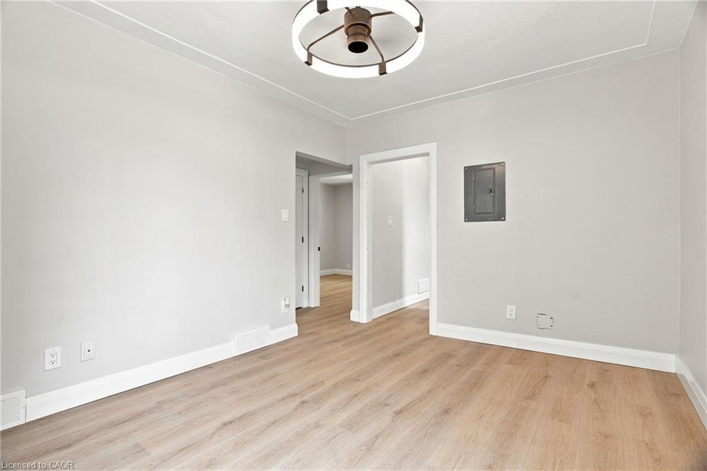 19 Lottridge Street Property Photo 11