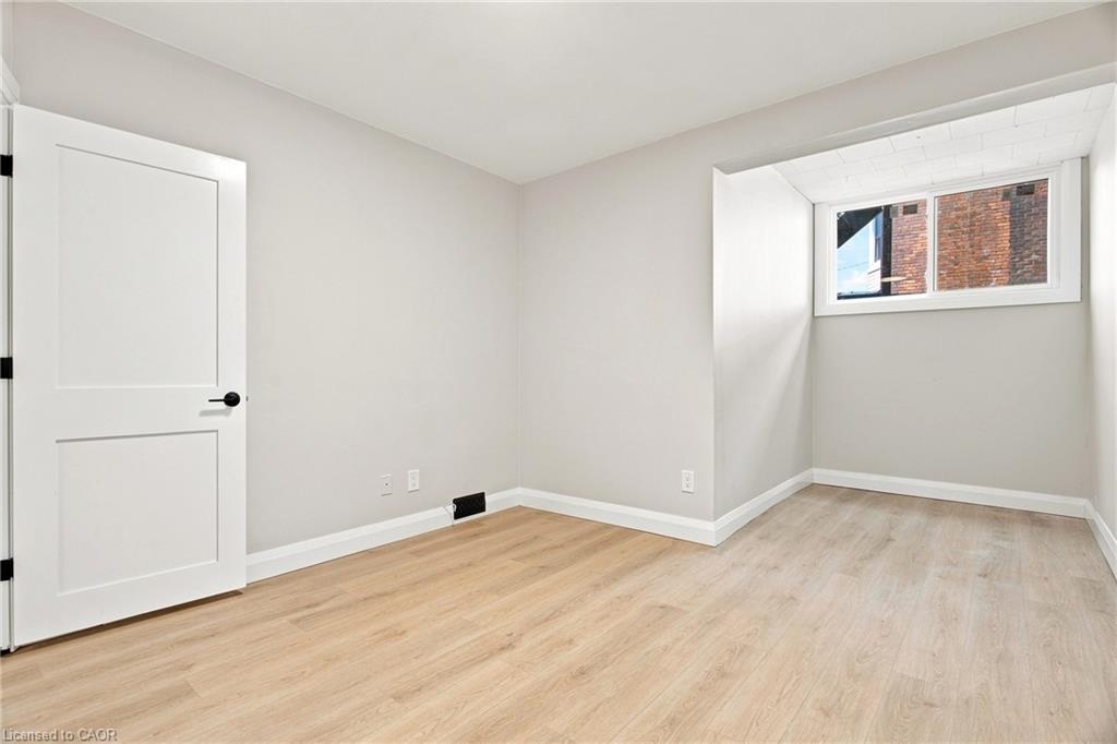 19 Lottridge Street Property Photo 16