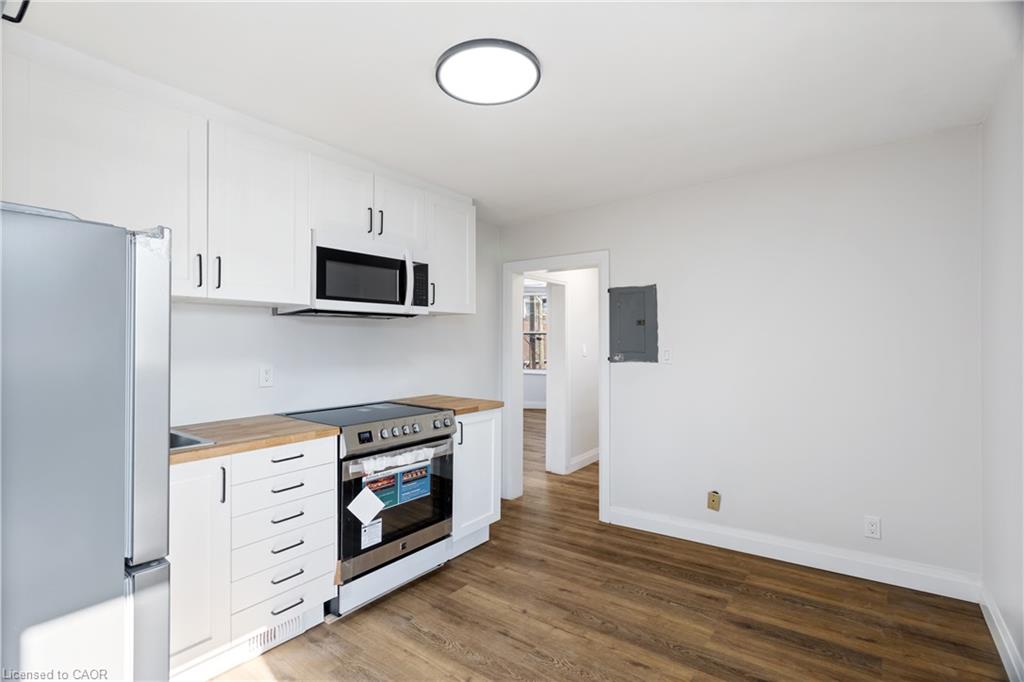 19 Lottridge Street Property Photo 20
