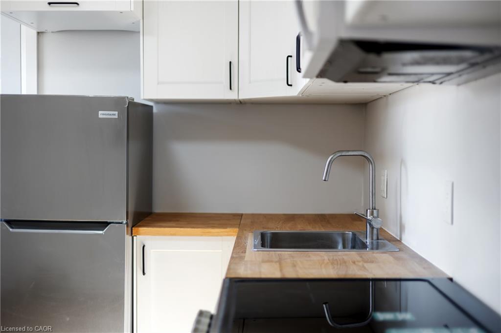 19 Lottridge Street Property Photo 22