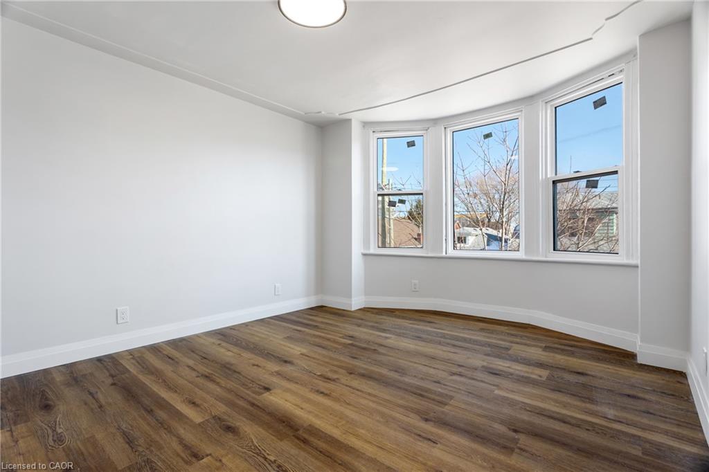 19 Lottridge Street Property Photo 24