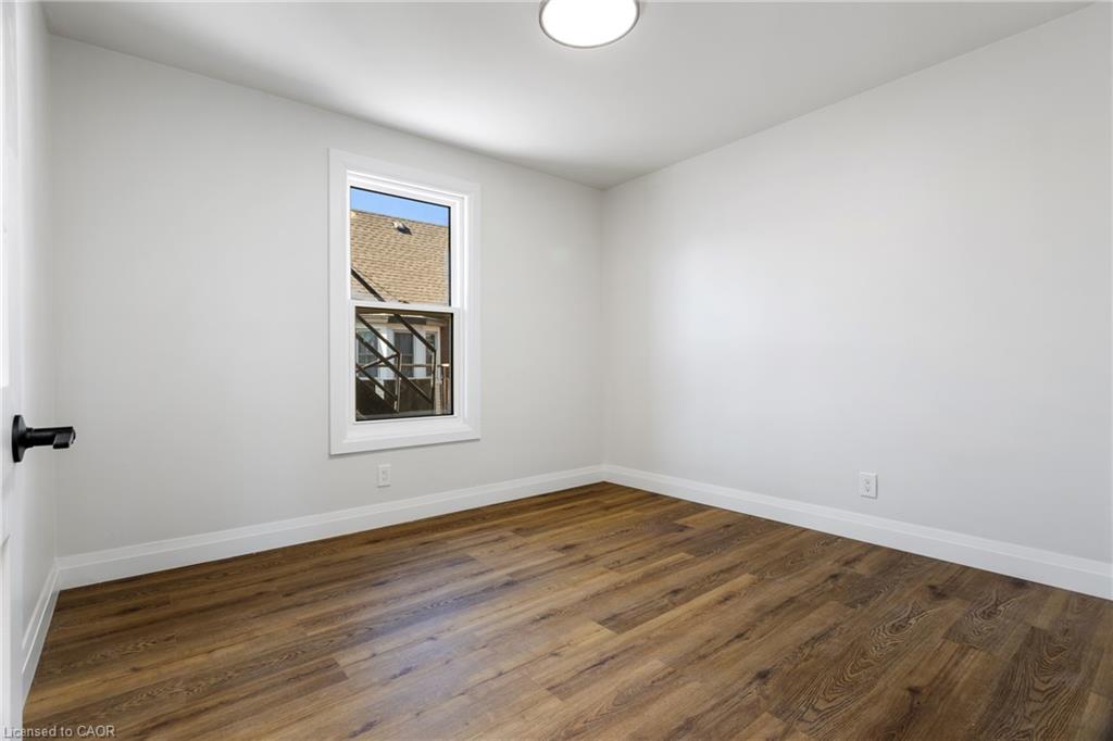 19 Lottridge Street Property Photo 27