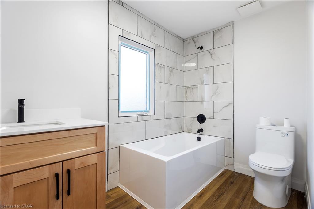 19 Lottridge Street Property Photo 31