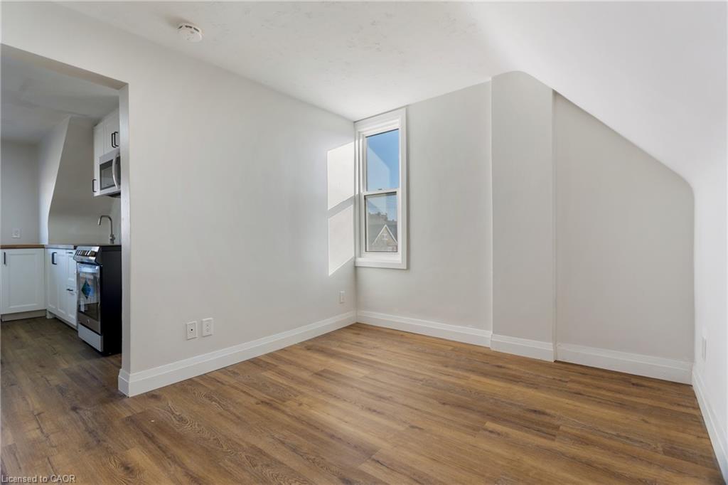 19 Lottridge Street Property Photo 37