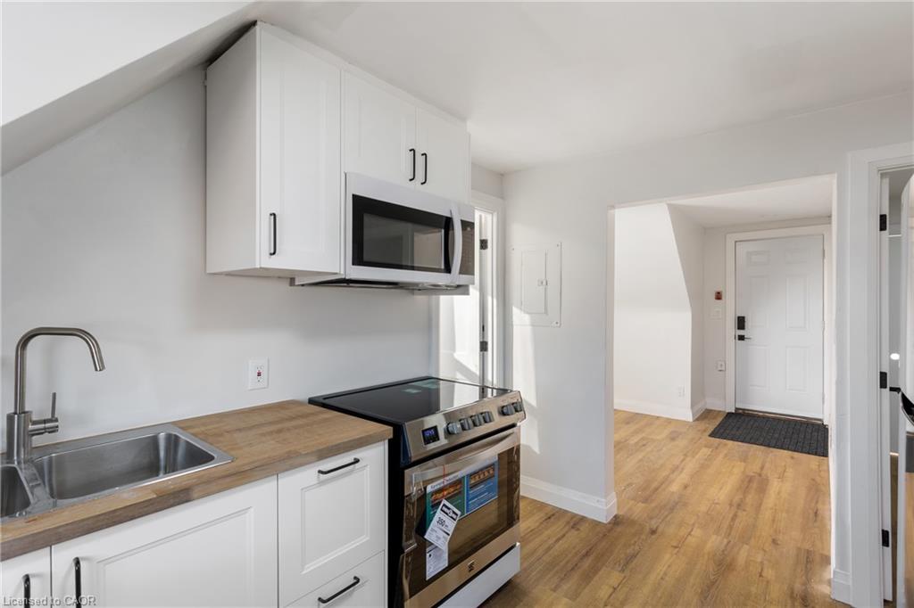 19 Lottridge Street Property Photo 41