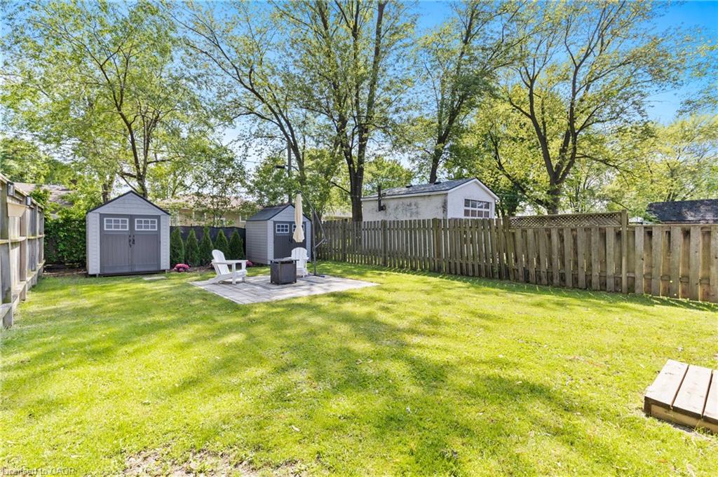 38 Alexandra Boulevard Property Photo 4