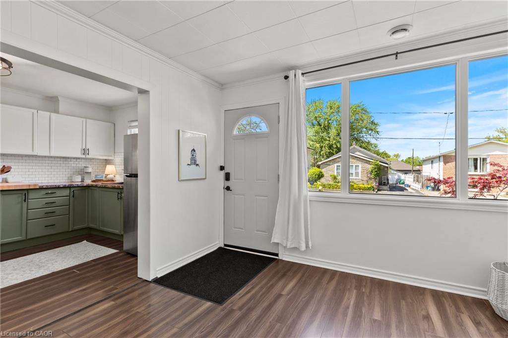38 Alexandra Boulevard Property Photo 10