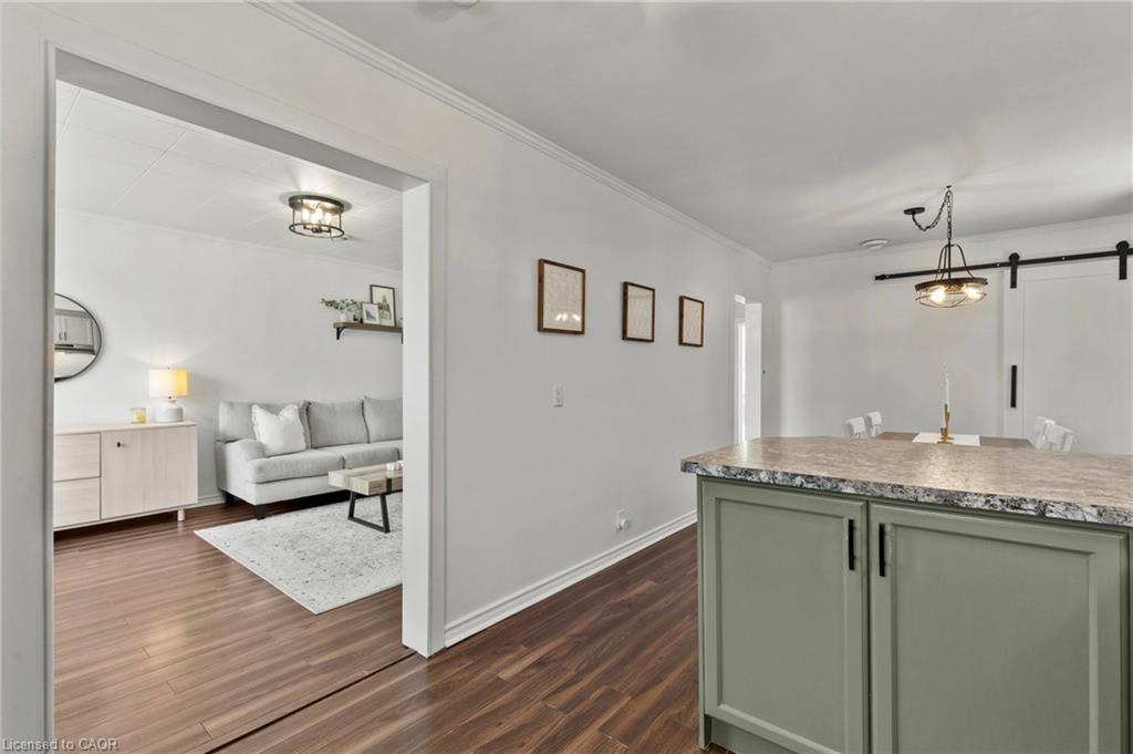 38 Alexandra Boulevard Property Photo 12