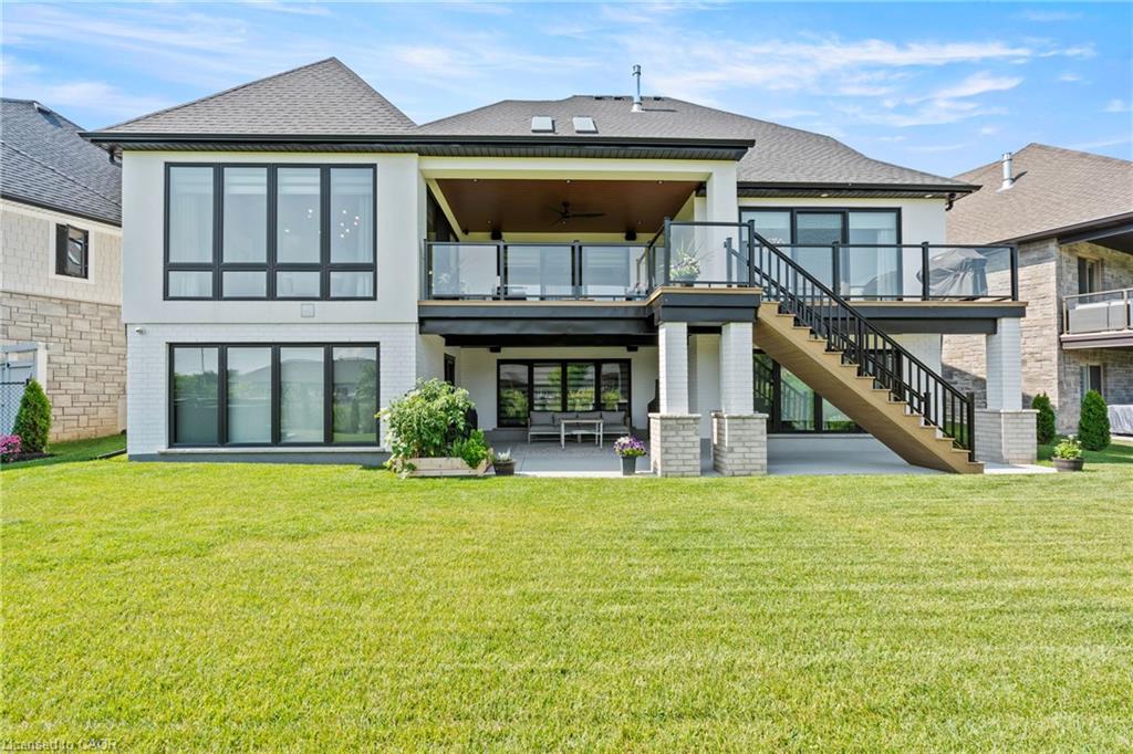 55 Swan Avenue Property Photo 4