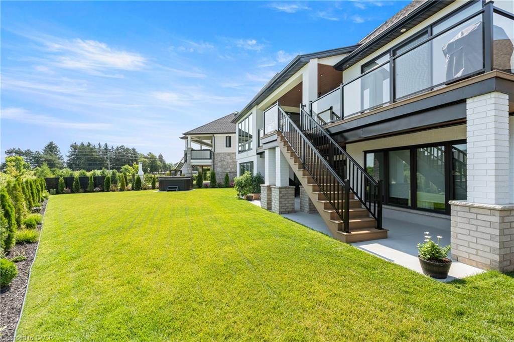 55 Swan Avenue Property Photo 5