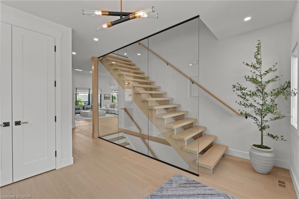 55 Swan Avenue Property Photo 6