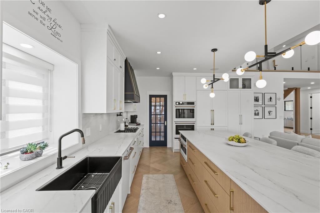 55 Swan Avenue Property Photo 8