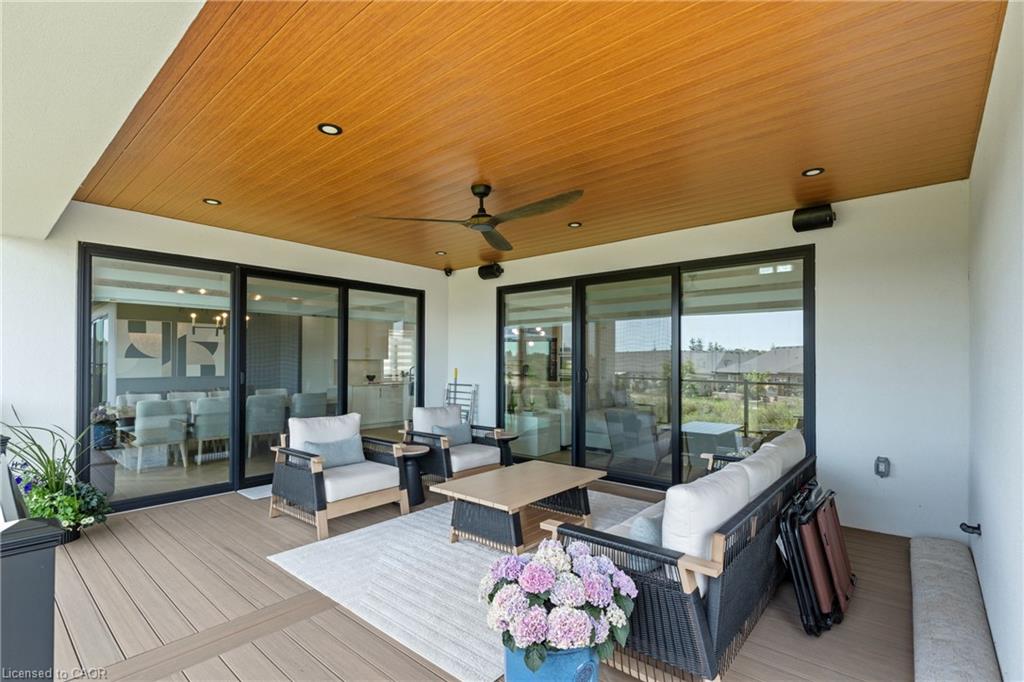 55 Swan Avenue Property Photo 14