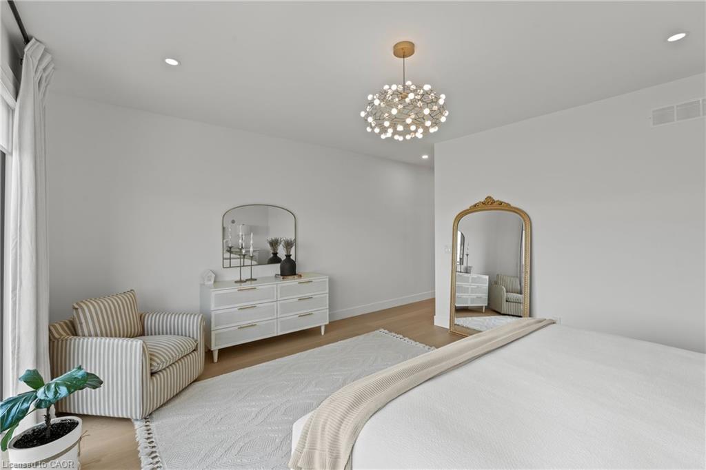 55 Swan Avenue Property Photo 17