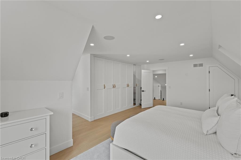 55 Swan Avenue Property Photo 20