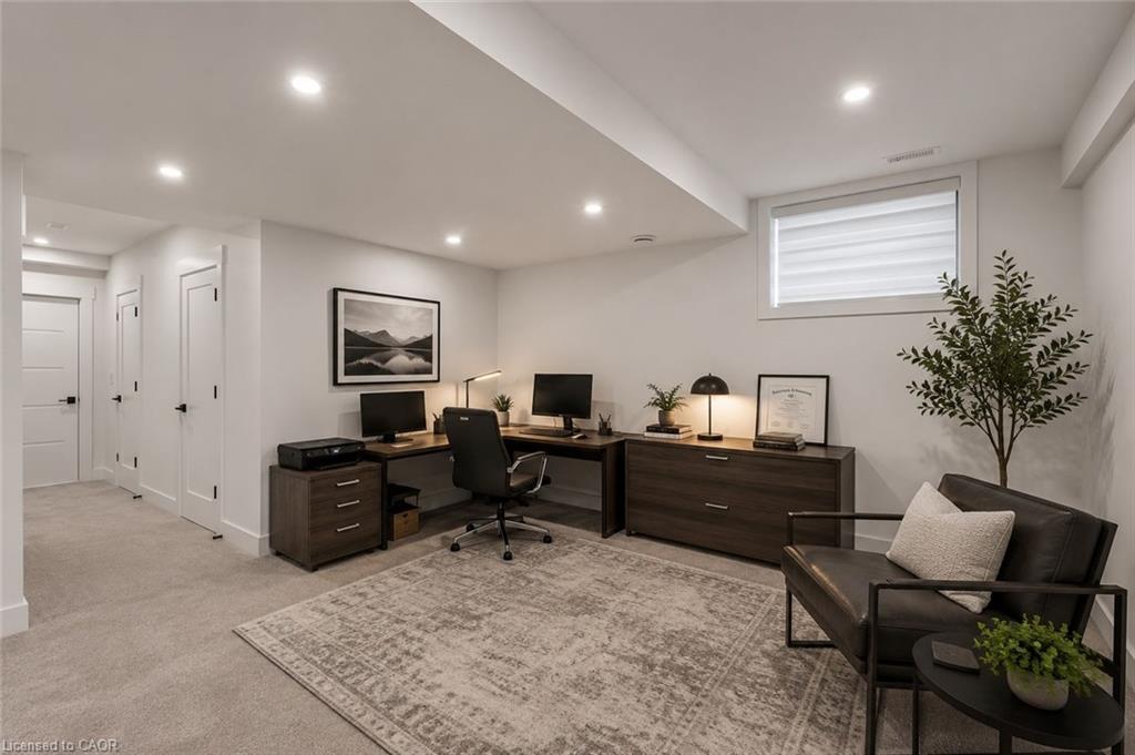 55 Swan Avenue Property Photo 29