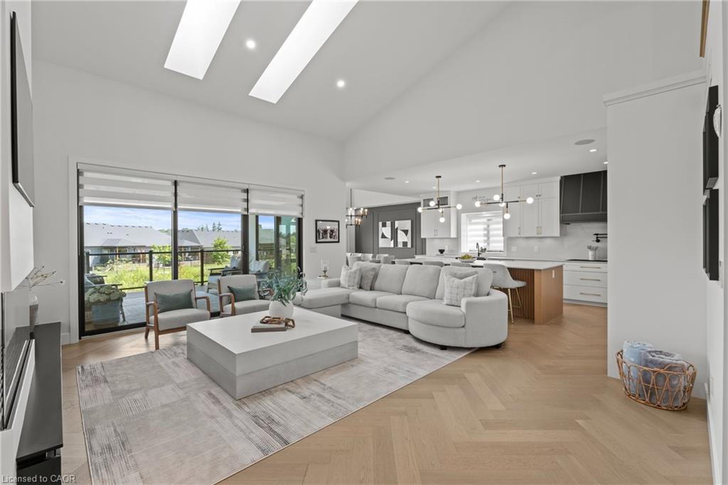 55 Swan Avenue Property Photo 36