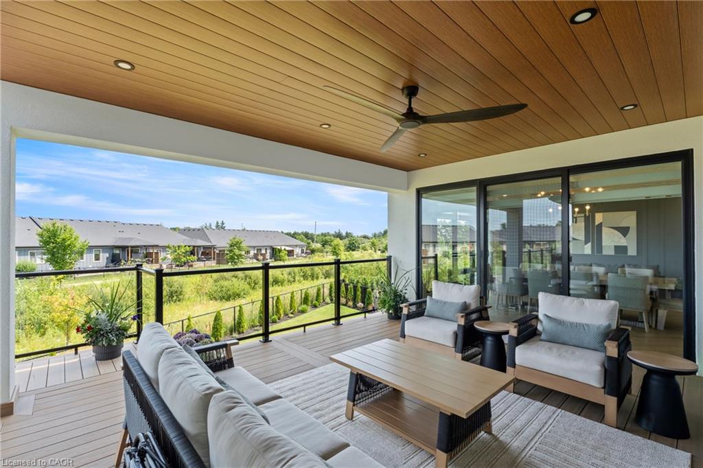 55 Swan Avenue Property Photo 38