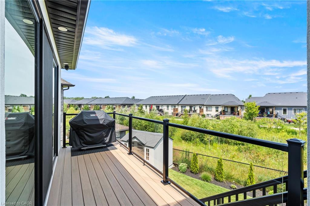 55 Swan Avenue Property Photo 40