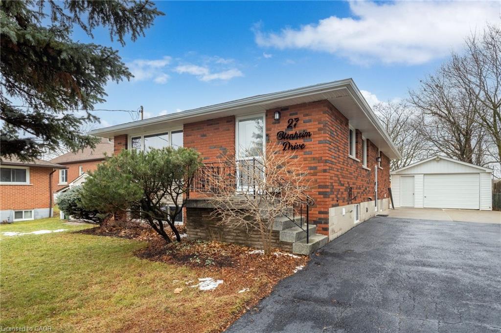 27 Blenheim Drive Property Photo 3