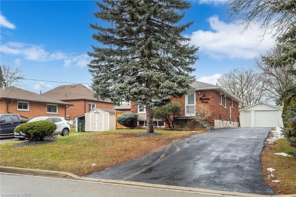 27 Blenheim Drive Property Photo 4