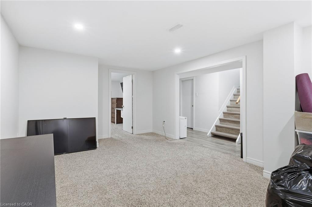 27 Blenheim Drive Property Photo 24