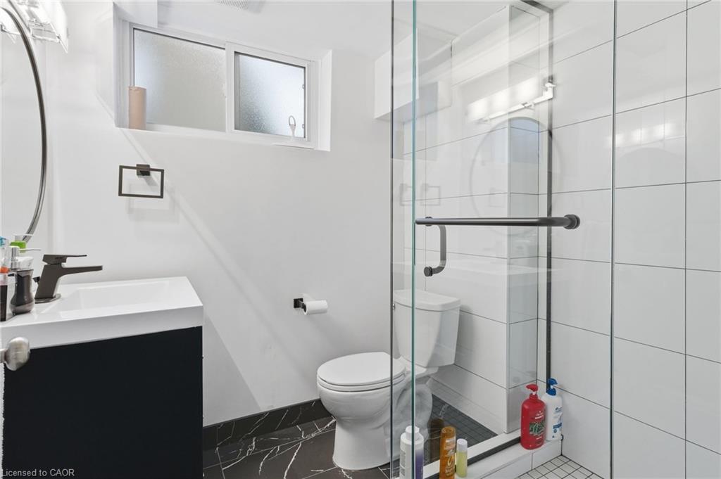 27 Blenheim Drive Property Photo 32