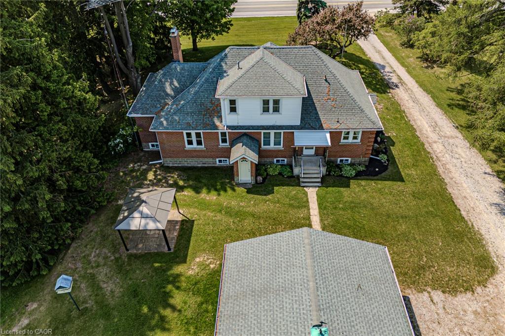 573 Highway 6 Property Photo 2