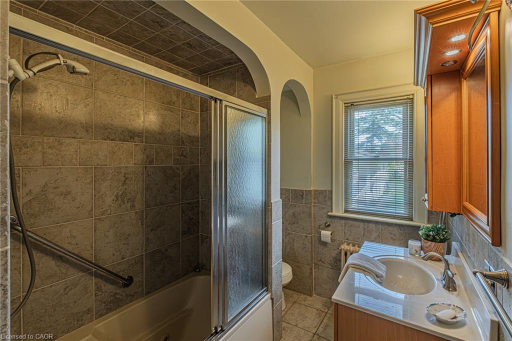 573 Highway 6 Property Photo 15