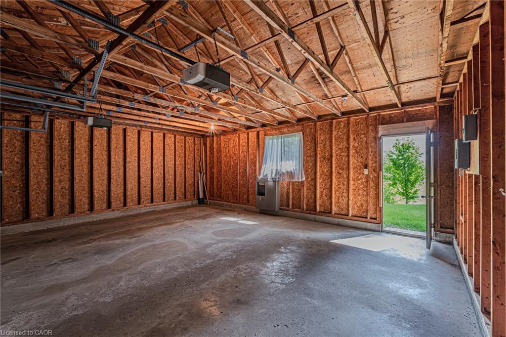 573 Highway 6 Property Photo 40