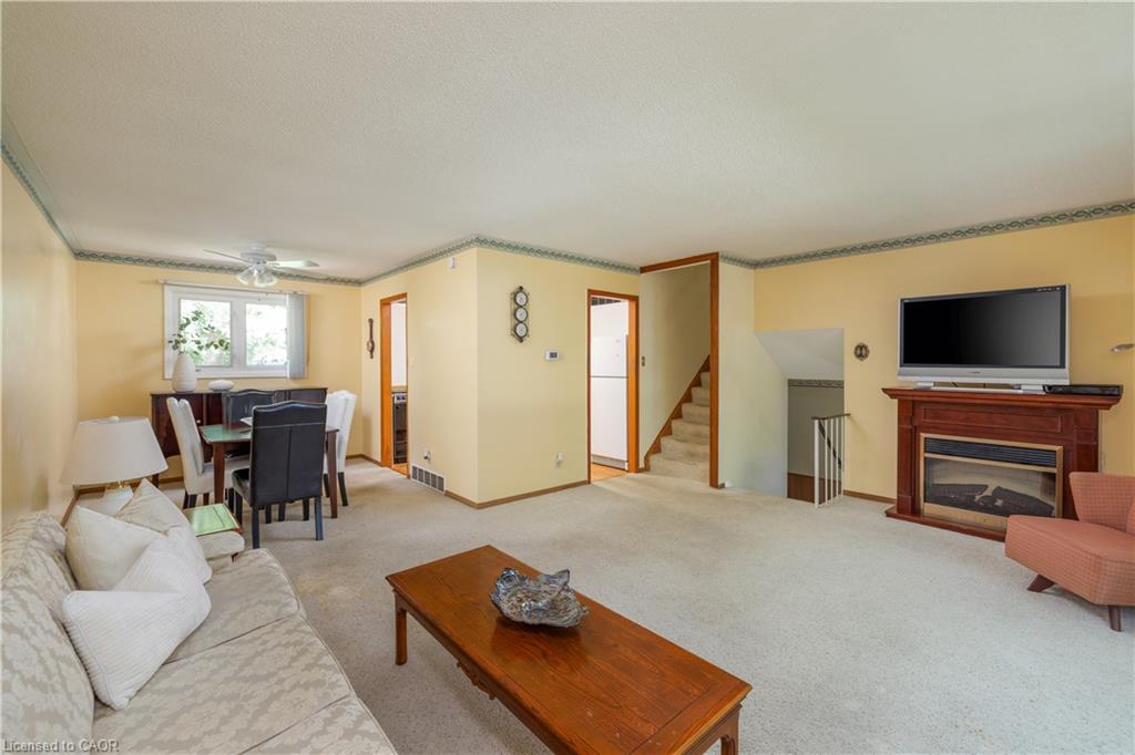 18 Osborne Crescent Property Photo 10