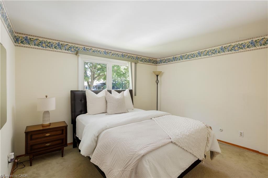 18 Osborne Crescent Property Photo 16