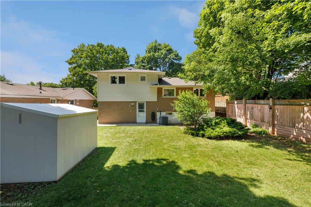 18 Osborne Crescent Property Photo 25