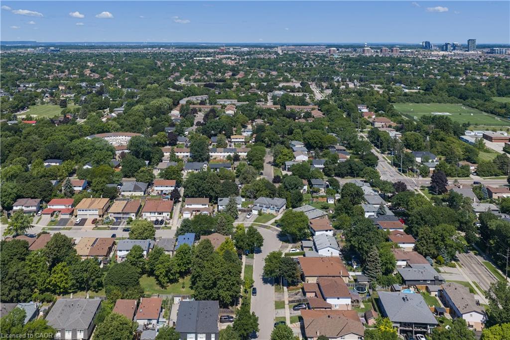 18 Osborne Crescent Property Photo 32