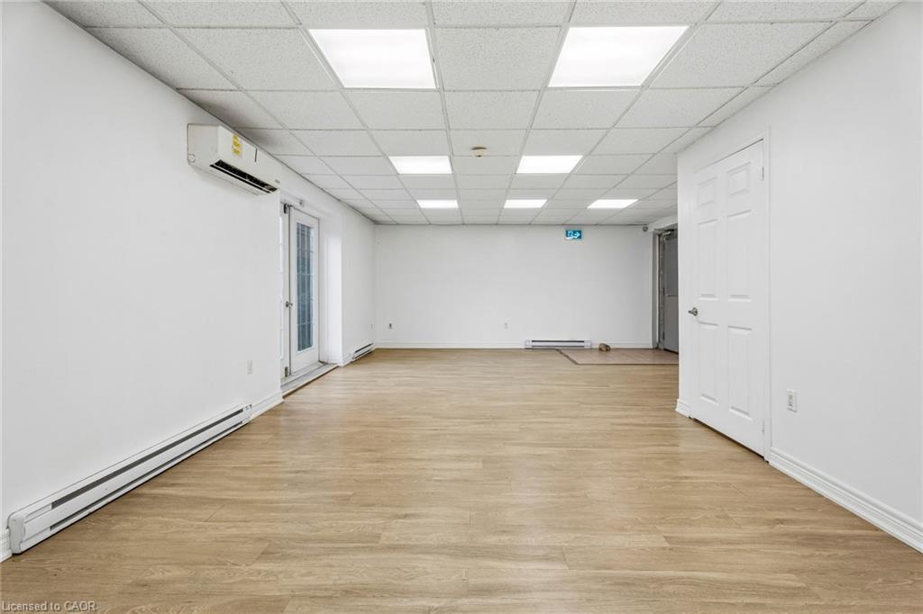 868 King Street W Property Photo 2