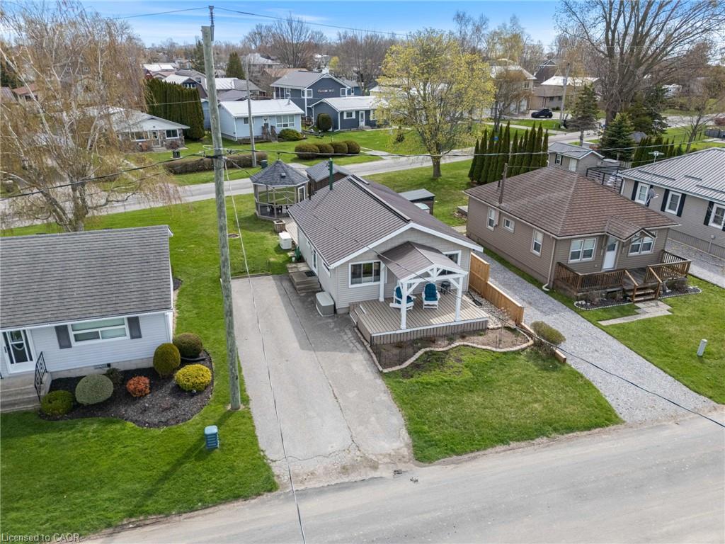 21 Fourth Avenue Property Photo 23