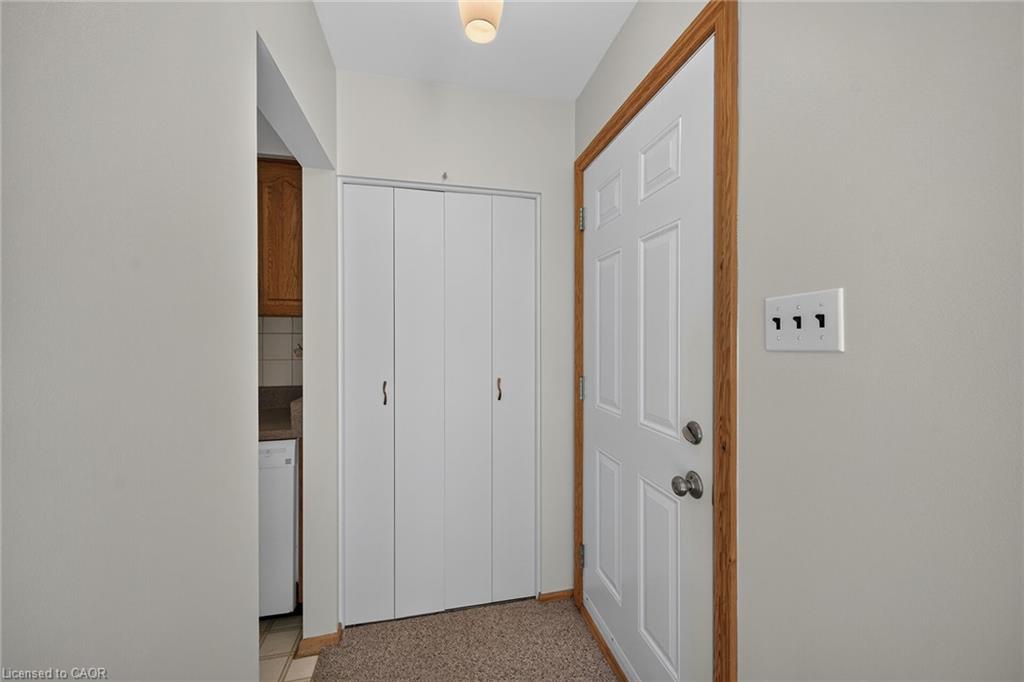 70 Bishopsgate Avenue Property Photo 3