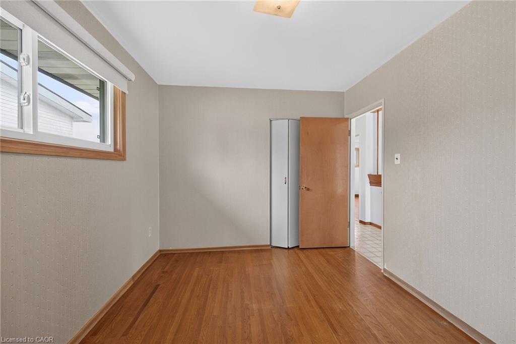 70 Bishopsgate Avenue Property Photo 14