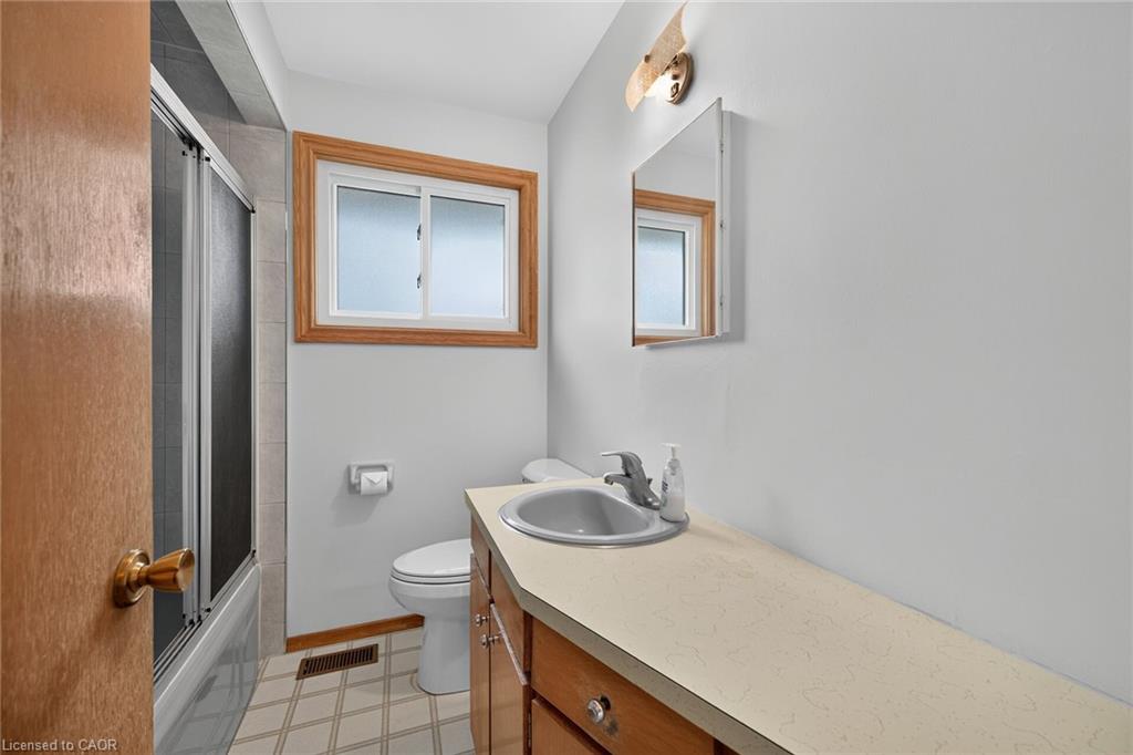70 Bishopsgate Avenue Property Photo 18
