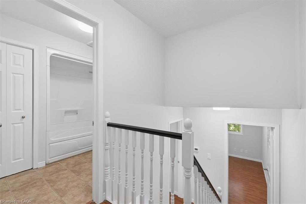 8-211 Veronica Drive Property Photo 18