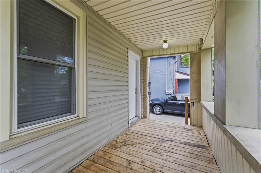 107 Lake Street Property Photo 4