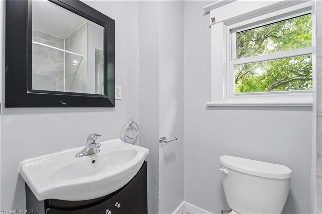 107 Lake Street Property Photo 26