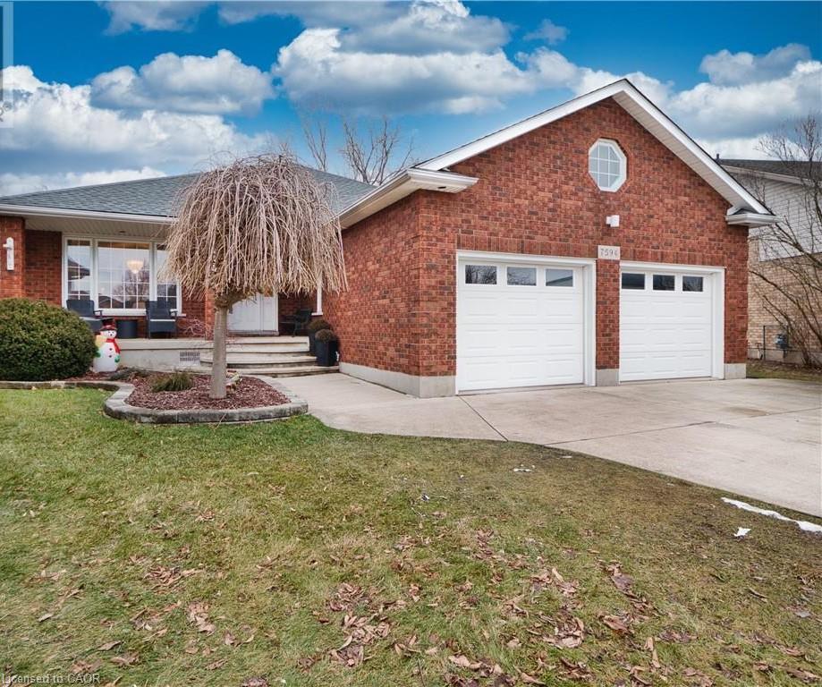 7594 Canterbury Crescent Property Photo 1