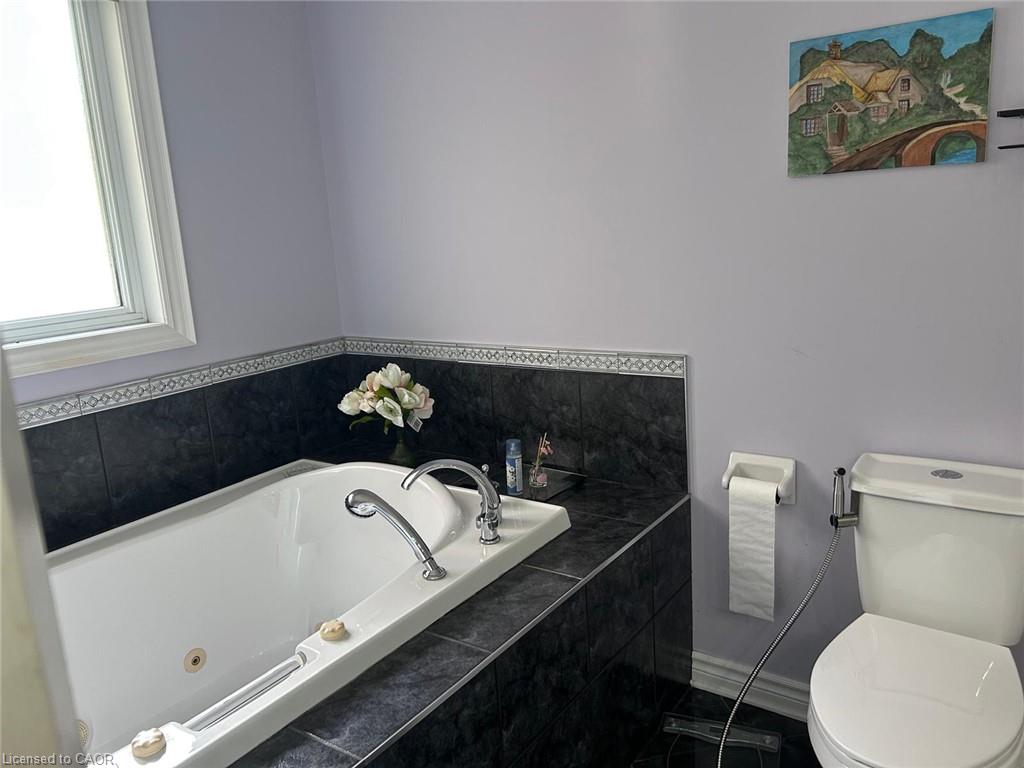 7594 Canterbury Crescent Property Photo 28