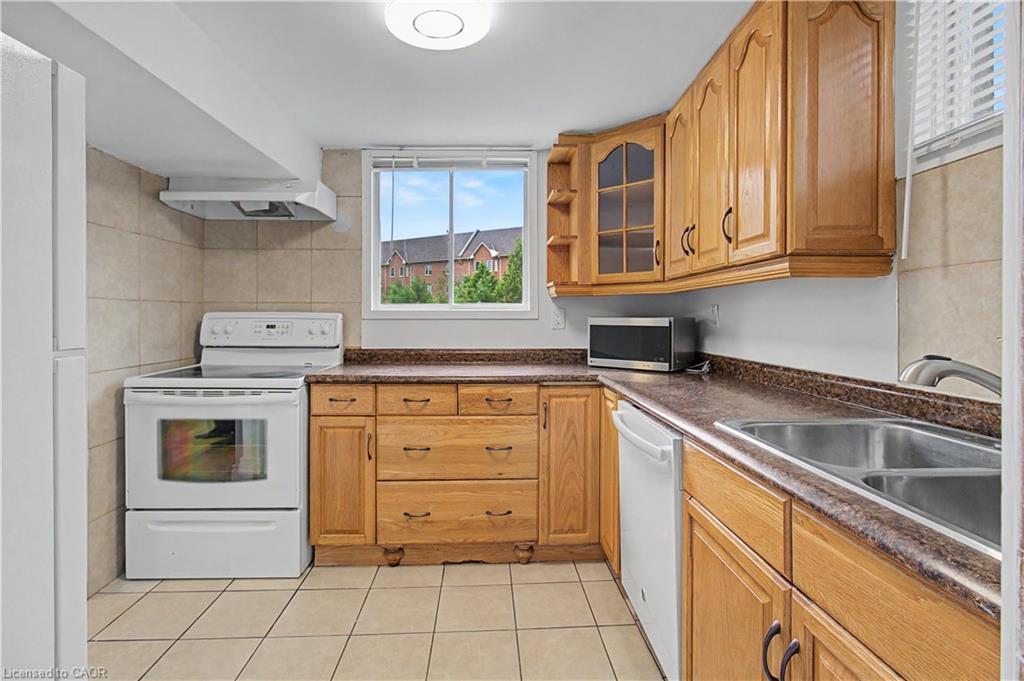 179 Wendover Drive Property Photo 10